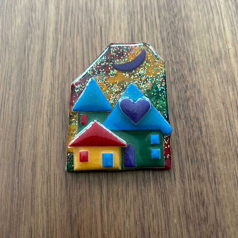 Beautiful house pin